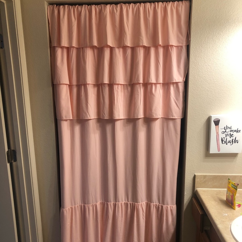 Ruffled, pink curtain
